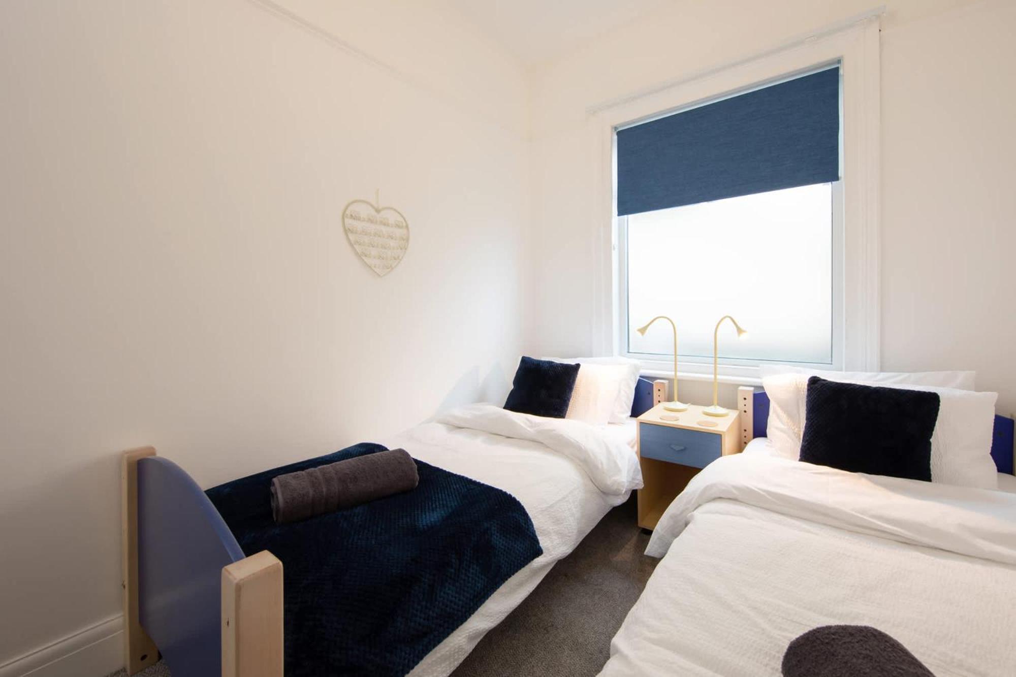Absolute Beachfront With Decked Garden Oasis And Views Bognor Regis Buitenkant foto