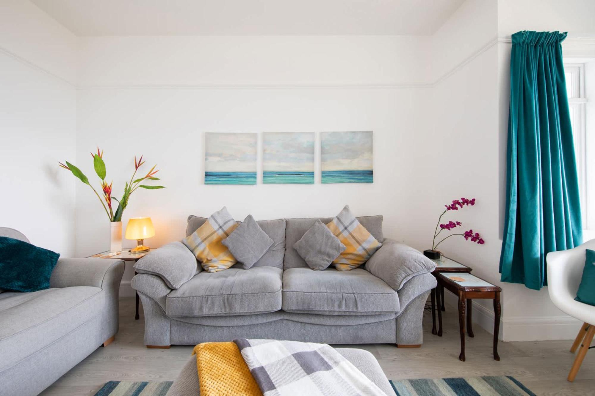 Absolute Beachfront With Decked Garden Oasis And Views Bognor Regis Buitenkant foto